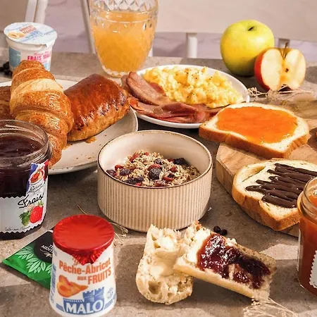 Hotel Metz Est Technopole Pôle Santé 2*