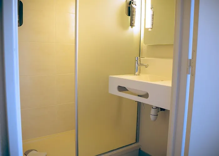 Отель Metz Est Technopole Pole Sante 2*